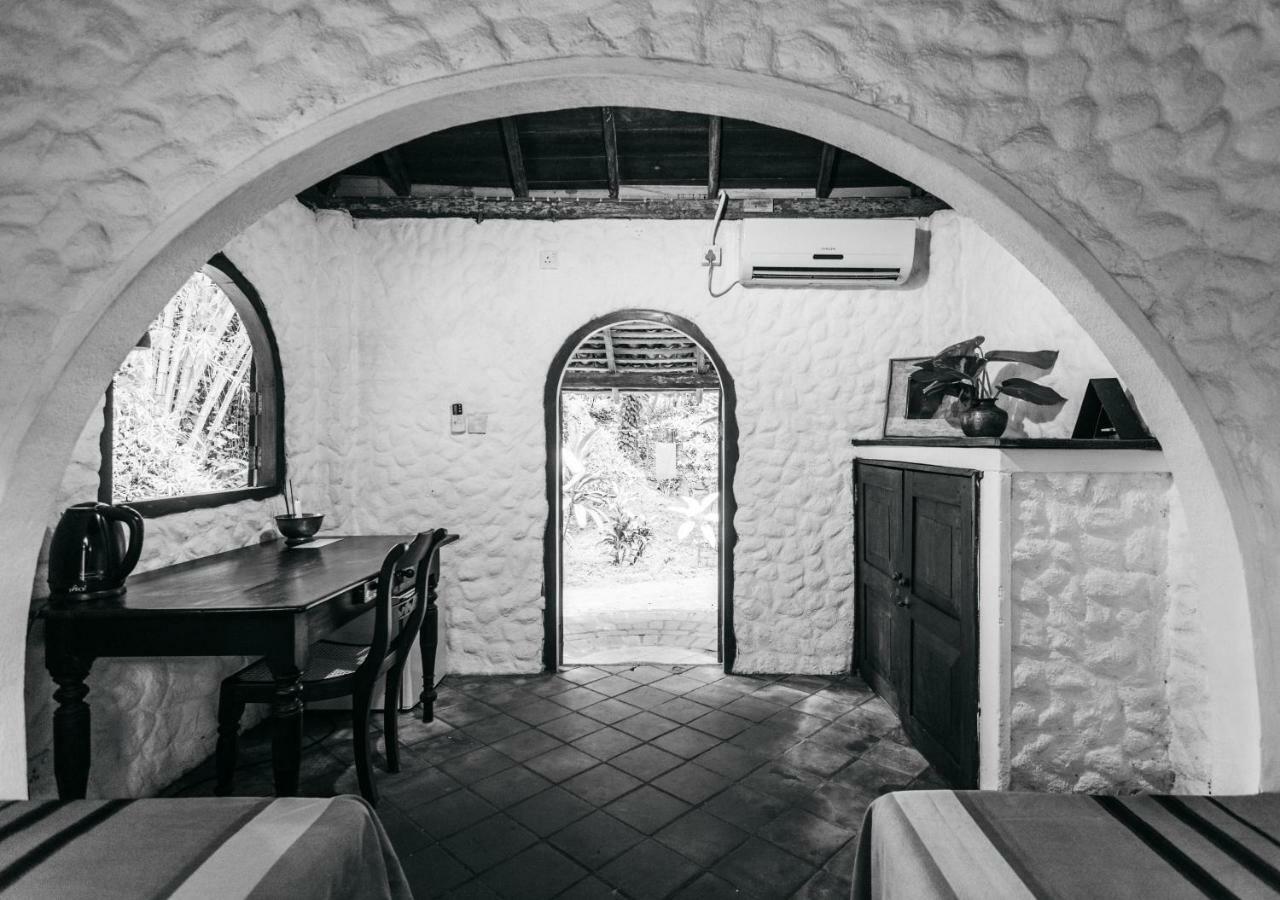 Secret Garden Villa - Унаватуна Екстер'єр фото